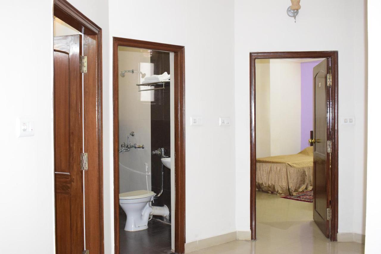 Hotel Bodhi Residency Esterno foto