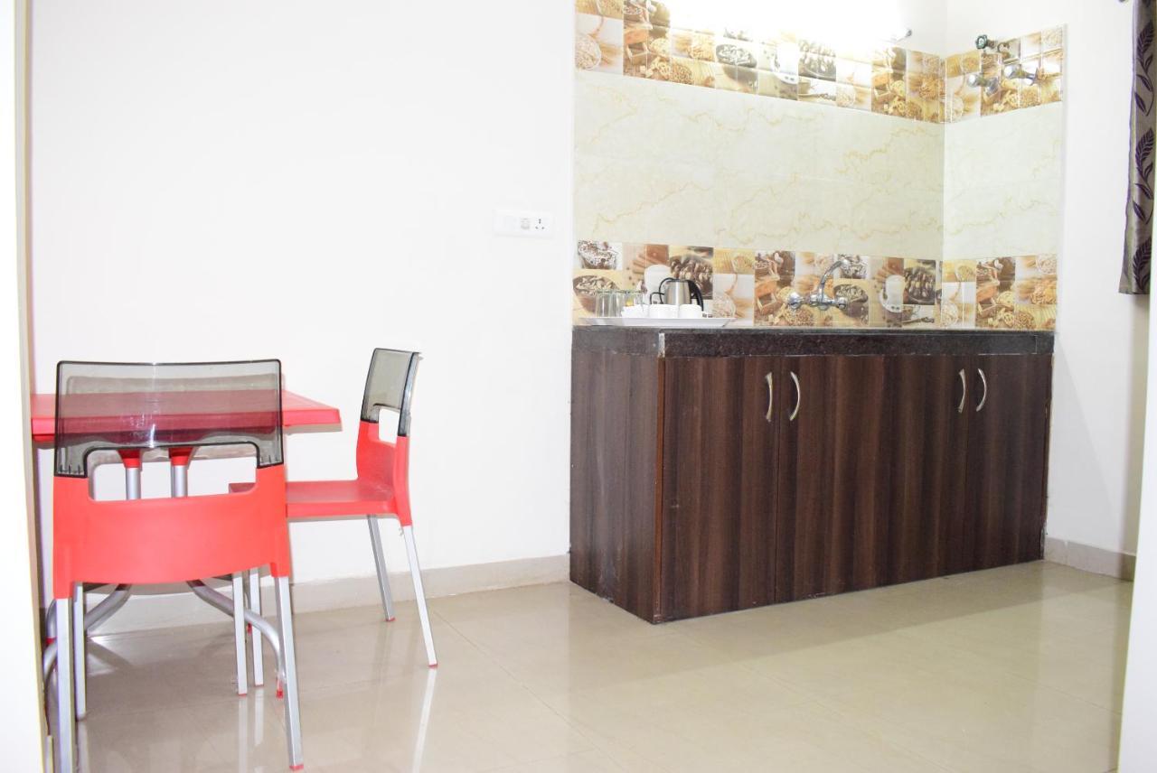 Hotel Bodhi Residency Esterno foto