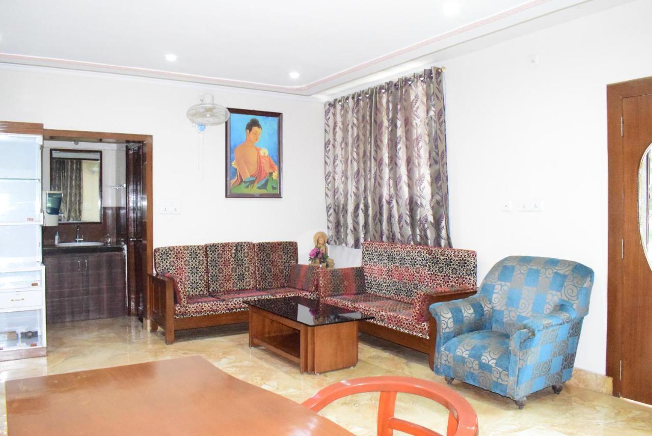 Hotel Bodhi Residency Esterno foto